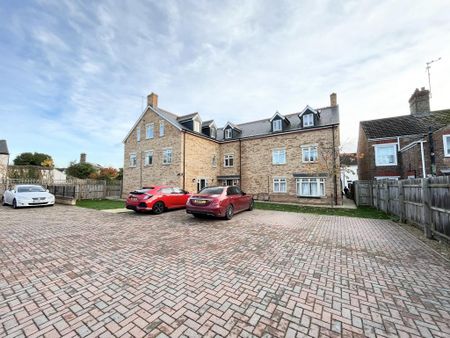 1 bedroom in a house share to rent - Photo 5