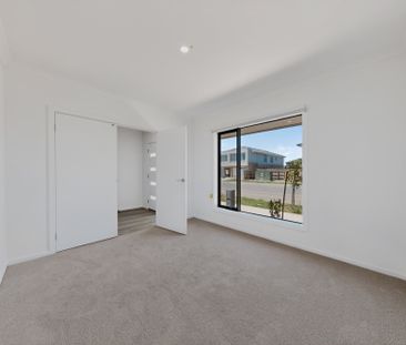 105 Prudence Parade, Point Cook VIC 3030 - House For Rent | Domain - Photo 6