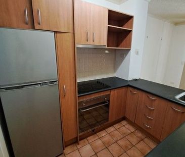 LOCATION ! LOCATION ! - Photo 2