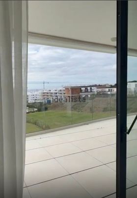 Alquiler de chalet adosado en Avenida 8 de Marzo - Foto 1