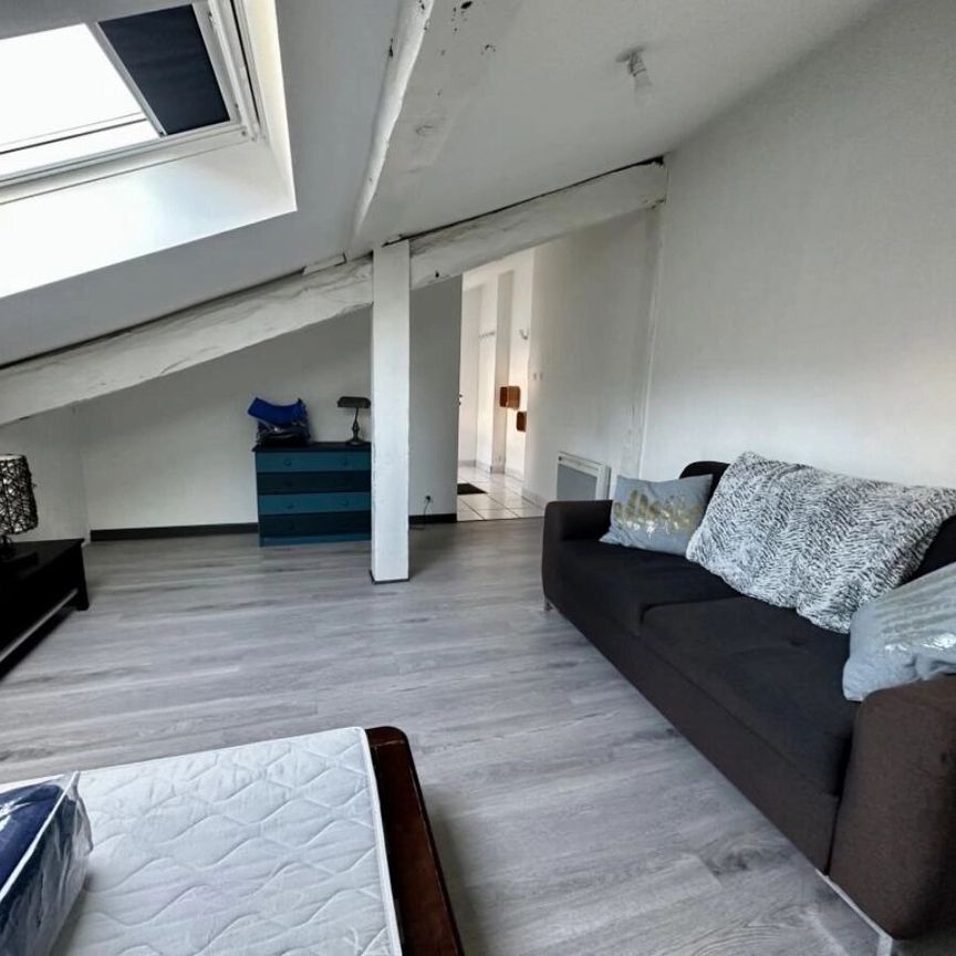 VILLENEUVE SUR LOT, studio meublé d'environ 21,11 m2 proche - Photo 1