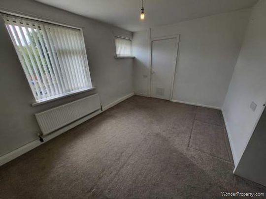 2 bedroom property to rent in Dewsbury - Photo 1