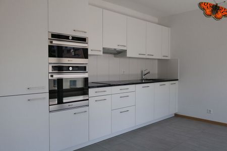 3 ½ ROOMS – South-East exposure – Ideal location! - Photo 2