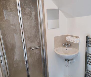 Room in a Shared House, Welldon Crescent, HA1 - Photo 3