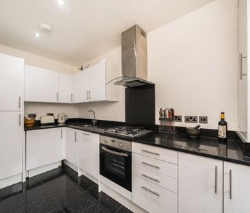 Gleneldon Road, SW16, London - Photo 4