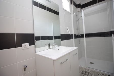 Location Appartement 2 pièces 44m² VICHY 03200 - Photo 4