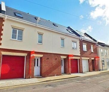 3 bedroom terraced house to rent - Photo 1