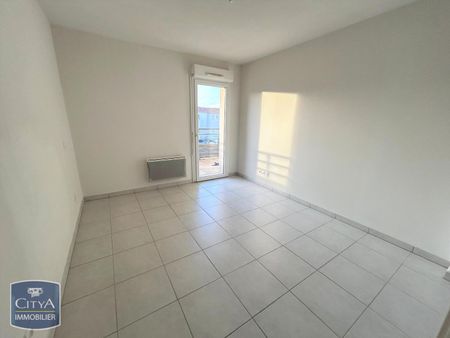 Location Appartement 3 pièces 61m² ARLES 13200 - Photo 3