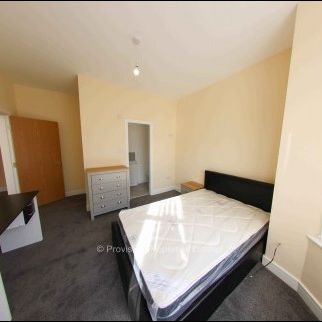 6 Bedroom Student Lets in Leeds - Photo 1