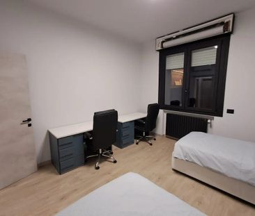 Via Domenico Turazza, Padova, Veneto 35129 - Photo 3