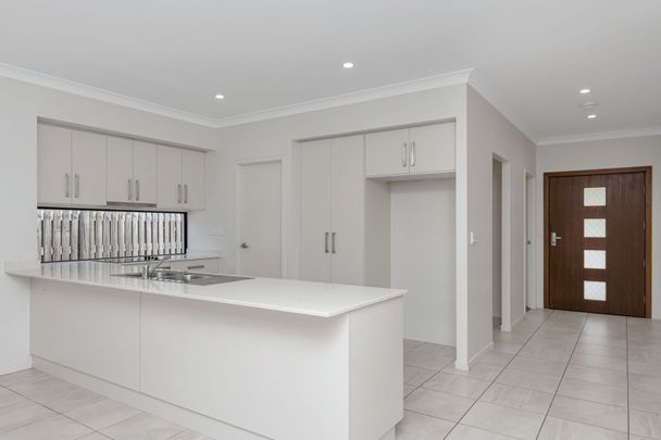 91 Sunhaven Boulevard, 4818, Burdell Qld - Photo 1