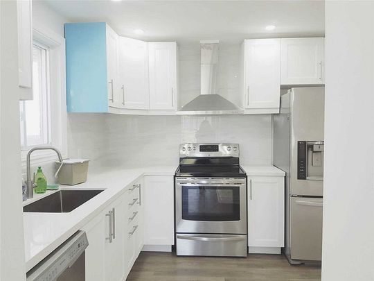 For Lease - 616 Langs Drive, Cambridge, Ontario - Photo 1