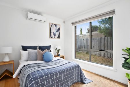 4/94 Rosehill Road, Keilor East VIC 3033 - Photo 2