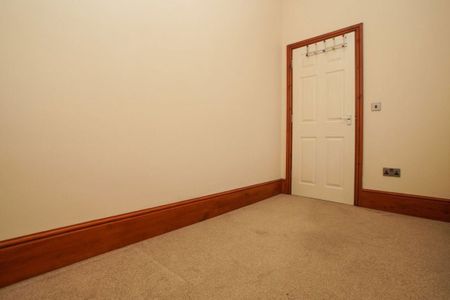 Flat in Citadel House, City Centre, Carlisle - Photo 2