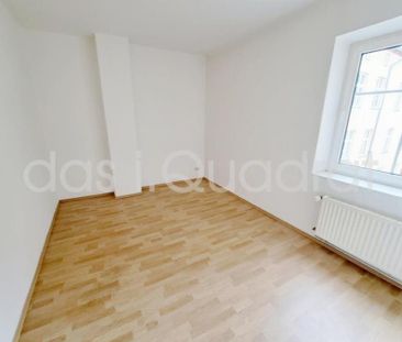 Altbauflair – Renovierte Wohnung mit Einbauküche!! - Photo 2