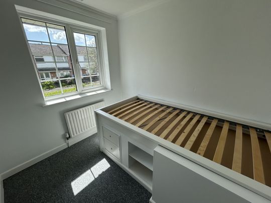 3 bedroom semi-detached house to rent - Photo 1