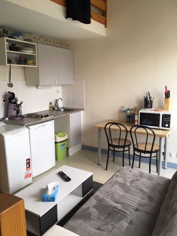 Louer duplex 1 pièce de 23 m² à Rennes (35200) - Photo 4