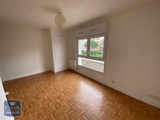 Location Appartement 1 pièce 17m² POITIERS 86000 - Photo 1