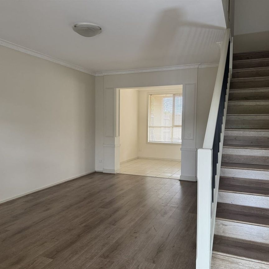 3 bedroom Townhouse For Lease - SYDENHAM VIC 3037 - Photo 1