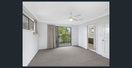 Huge Town Home & Large Private Entertaining Space - Photo 3