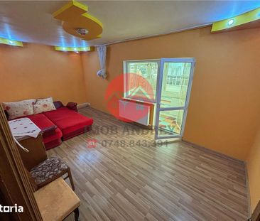 Apartament ultracentral cu 3 camere cu vedere pe strada Babadag - Fotografie 2