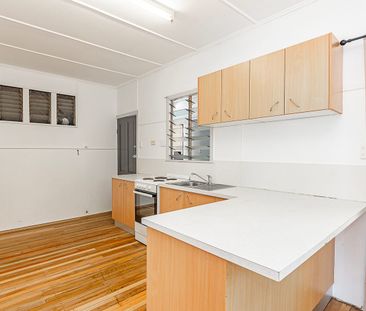 Two Bedroom - Prime Location - Photo 3