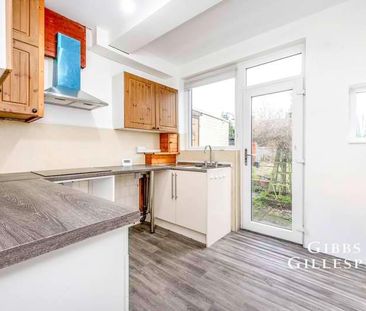 St. Ursula Grove, Pinner, HA5 - Photo 6