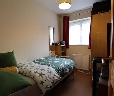 3 bedroom semi-detached house to rent - Photo 6