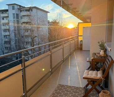 Sanierte 2 Zimmer Wohnung mit Balkon und Einbauküche - Foto 1