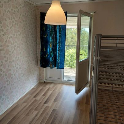 Skogshöjdsvägen 1 - Foto 1