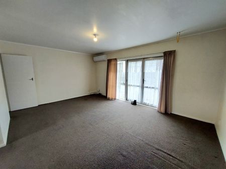 Tidy brick n tile unit - Photo 5