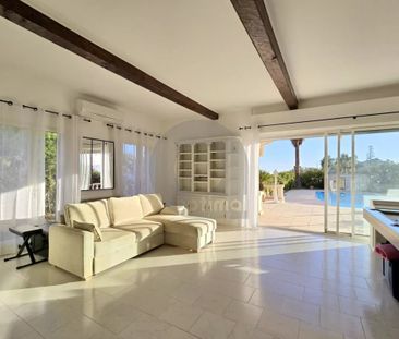 VILLA SUR HAUTEUR DE MENTON GARAVAN - Photo 1