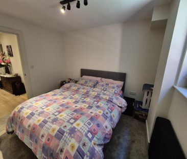 1 bedroom ground floor flat to rent - Photo 2