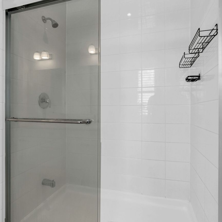 For Lease - 18 Saxony Street, Kitchener, Ontario - Photo 1