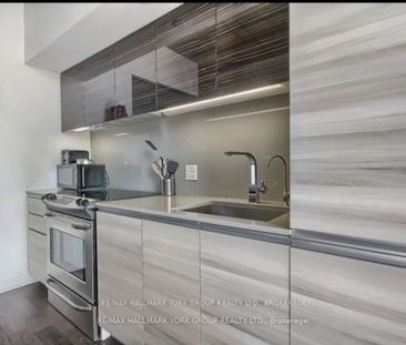 8 Gladstone Lofts , #513 - Photo 2