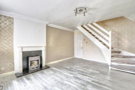 2 bedroom terraced house to rent - Photo 2