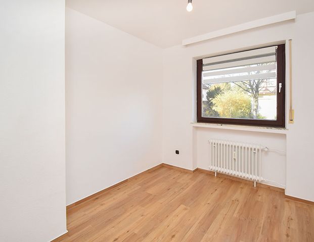 Hannover – Langenhagen: Attraktive 5-Zimmer Mietwohnung mit Garten und großer Terrasse! - Photo 1