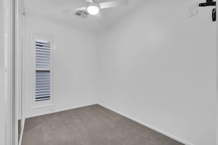 22 Hobart Road, Henley Beach South SA 5022 - House For Rent - $850 | Domain - Photo 3