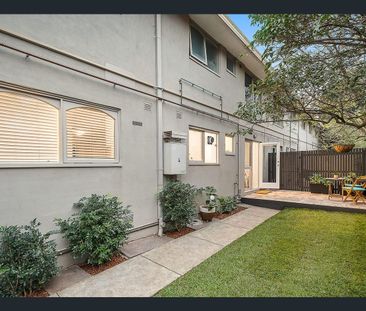 Sun Filled, Ground Floor with Oversized Courtyard - Photo 1