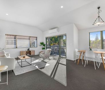 12C Silverton Avenue, Wai O Taiki Bay, Auckland - Photo 2