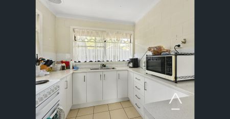 Just lovely on popular Elphin - Photo 4