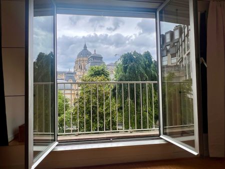 Location Appartement 1 pièce 42m² PARIS 5ème - Photo 2