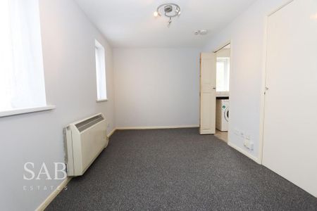Studio to rent - Photo 4