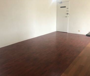 Charming 2-Bedroom Unit for Lease: Prime Location - Photo 5