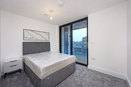 Kempton House, 122 High Street, TW18 4EQ - Photo 5