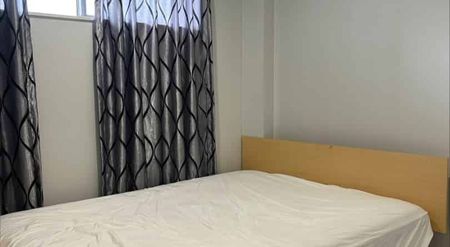 Harbour Views with 15th Floor Living! - Photo 2