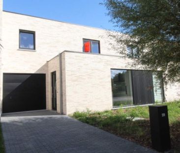 Woning te huur in Roeselare voor € 1.000 met 3 slaapkamers - Photo 1