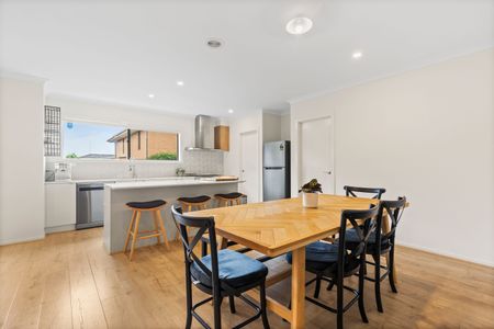 Amazing Family Home - Photo 3