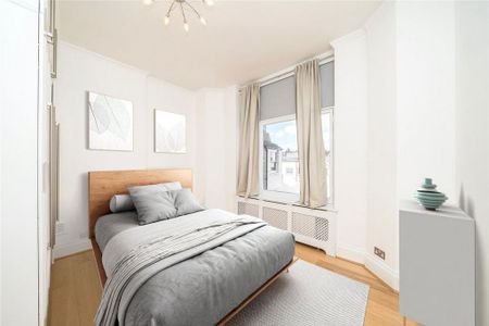 3 bedroom flat to rent - Photo 4