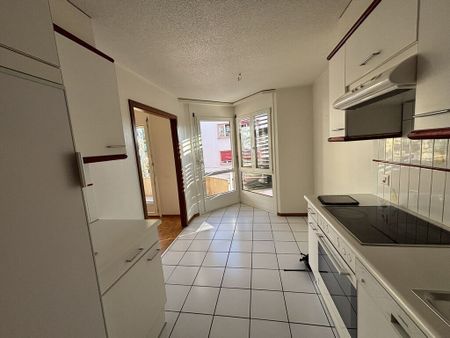 Spacious 3.5-room apartment in Lausanne, near Sauvabelin Park - Photo 3